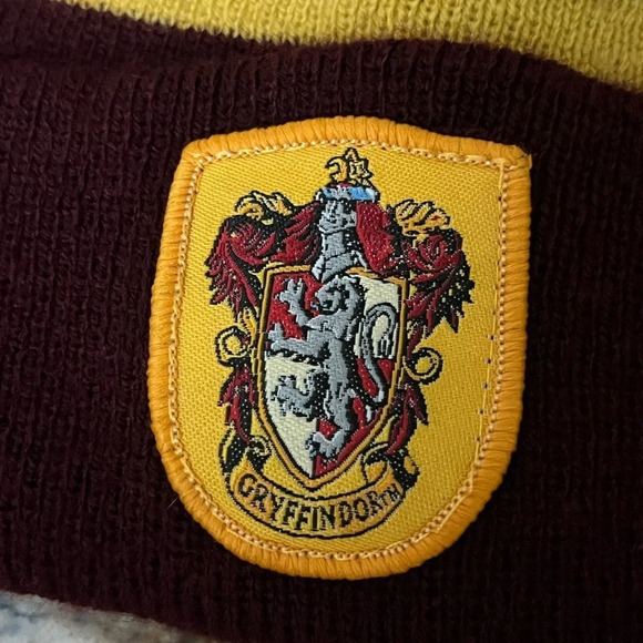 Harry Potter Gryffindor House Cosplay Costume Winter Warmth Beanie Hat - Picture 9 of 9